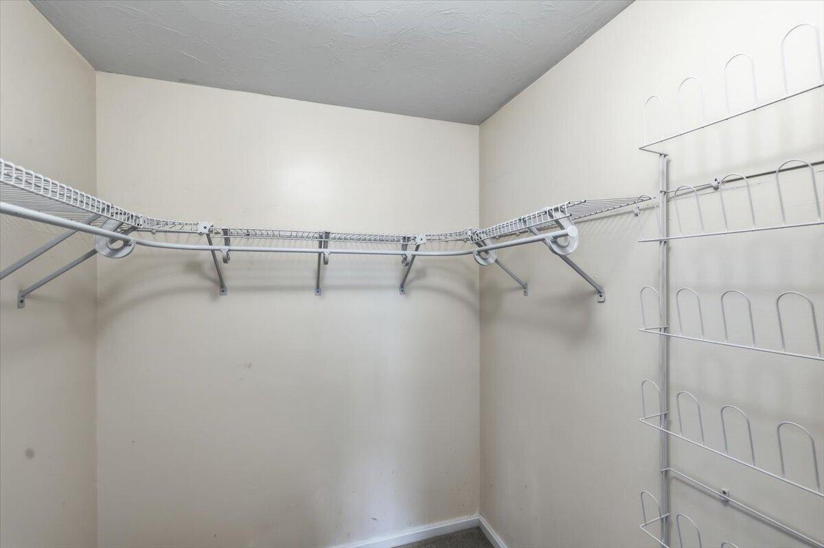 18 Woodview Drive UNIT 8C