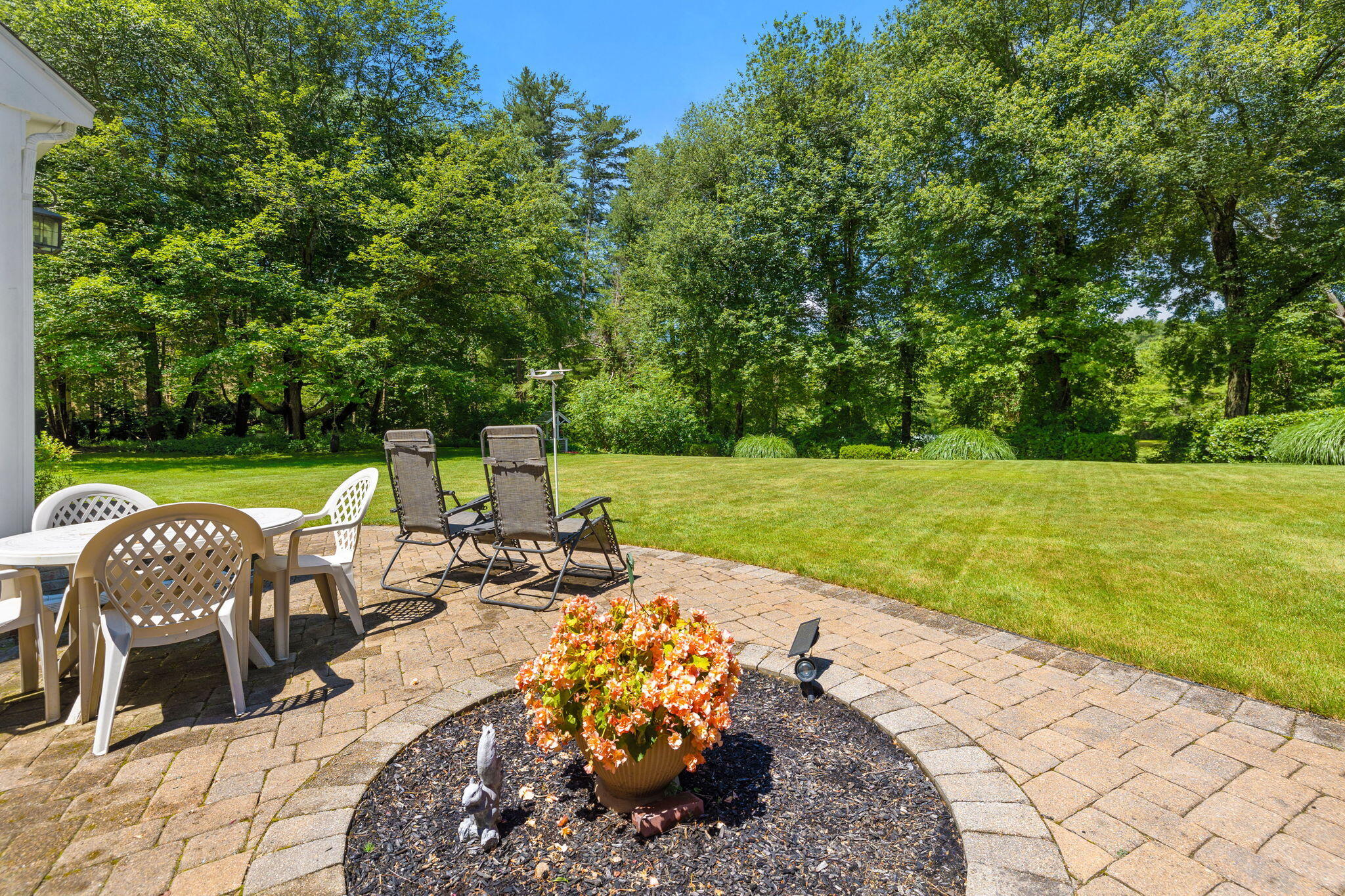 25 Indian Pond Road