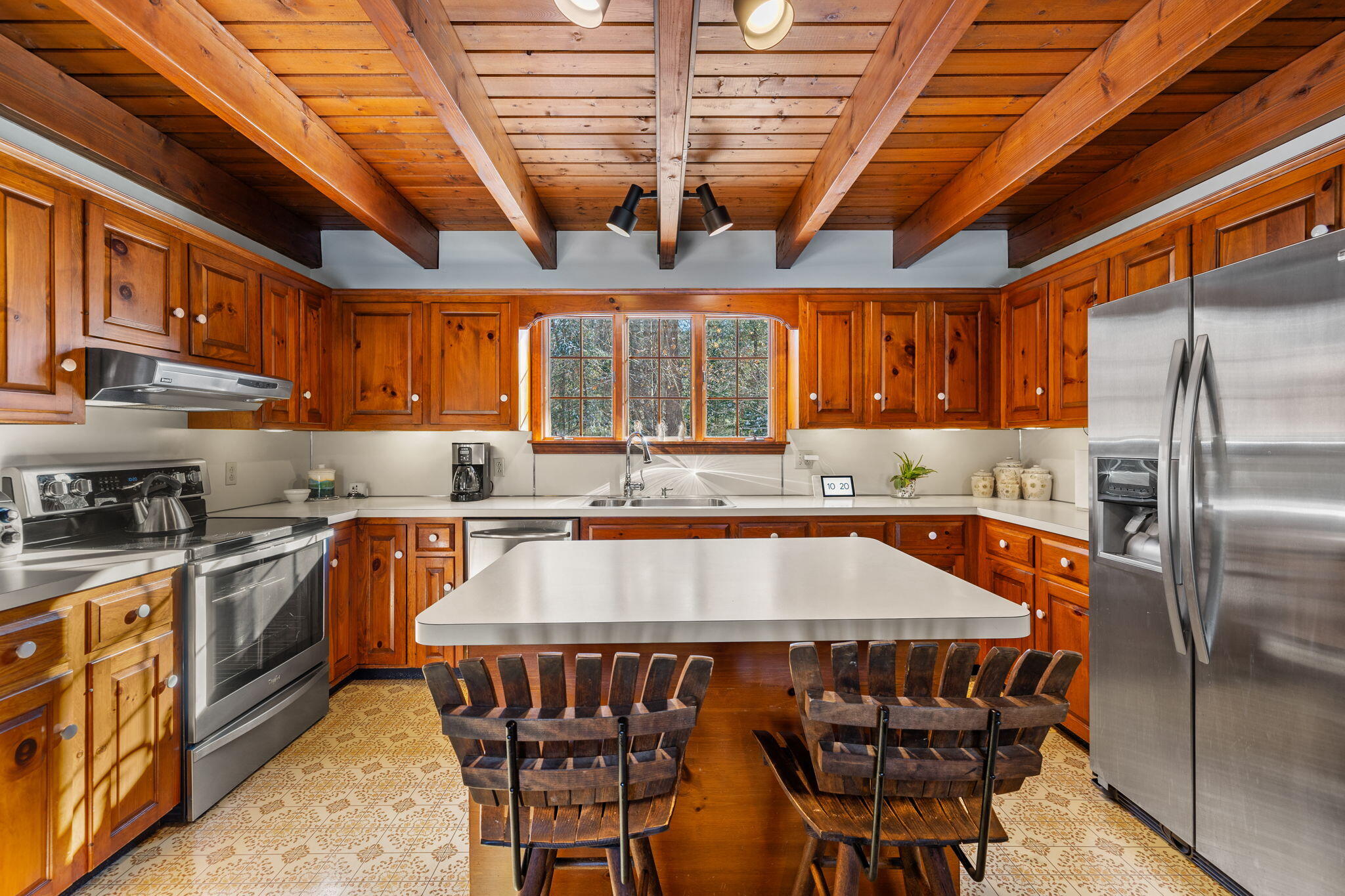 25 Indian Pond Road