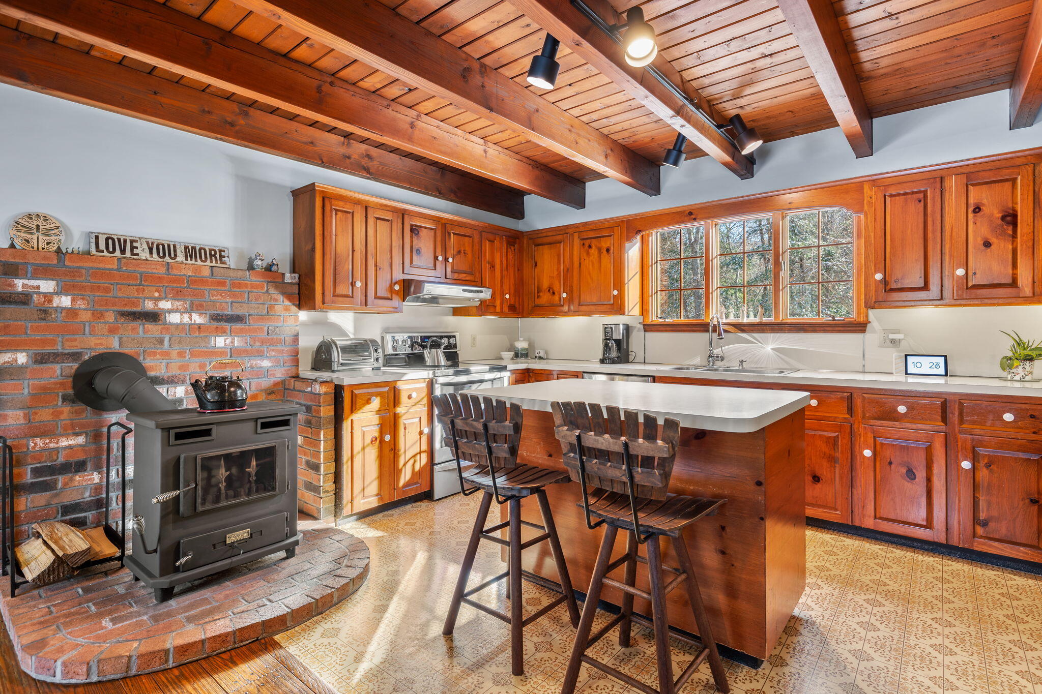 25 Indian Pond Road