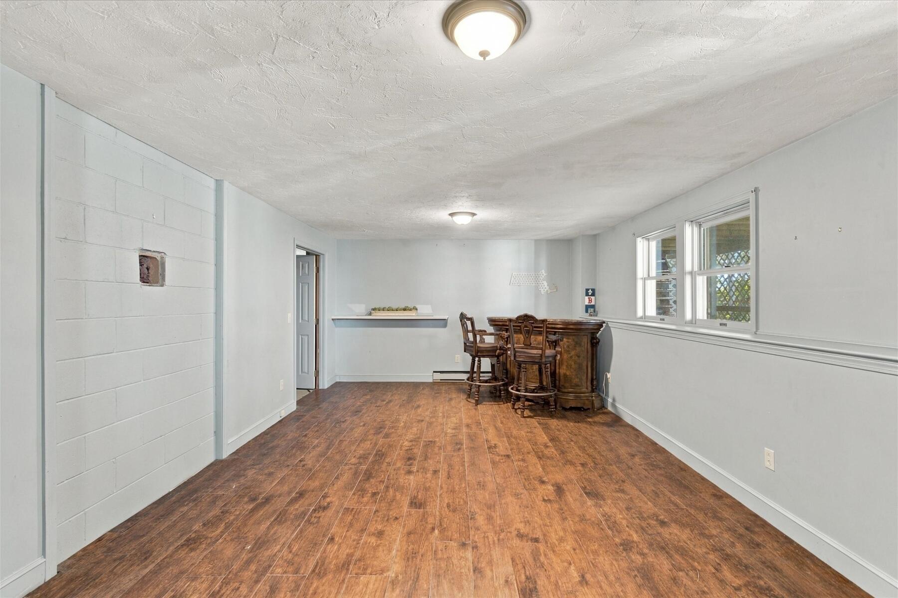 6 Luigi Avenue