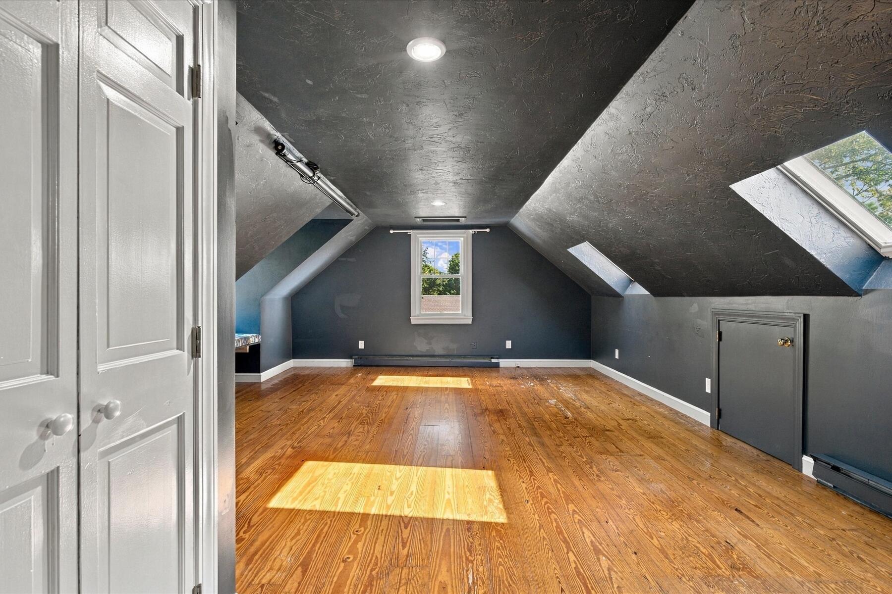 6 Luigi Avenue
