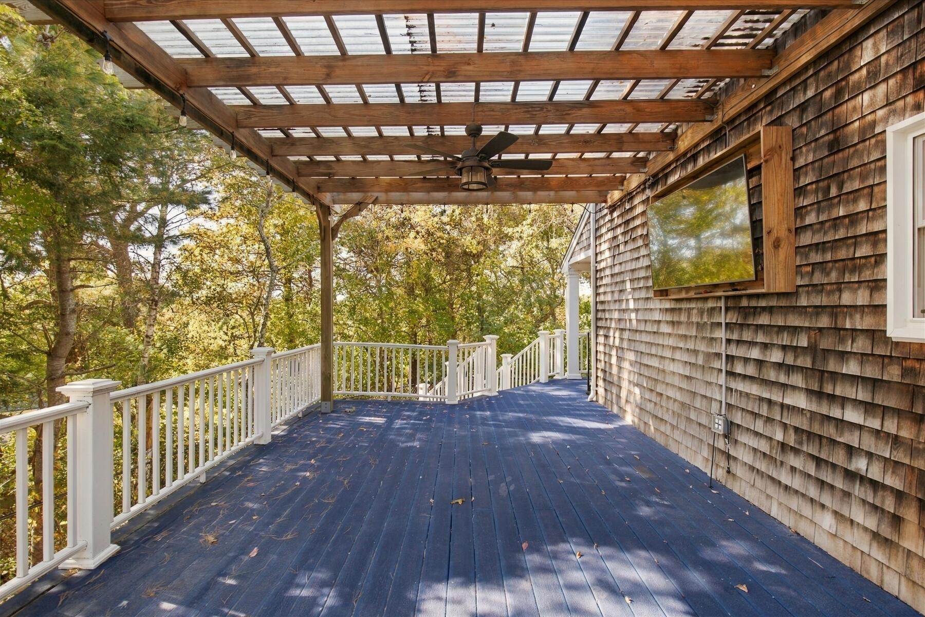 6 Luigi Avenue