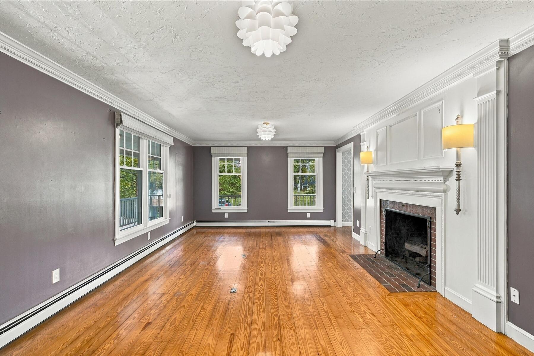 6 Luigi Avenue