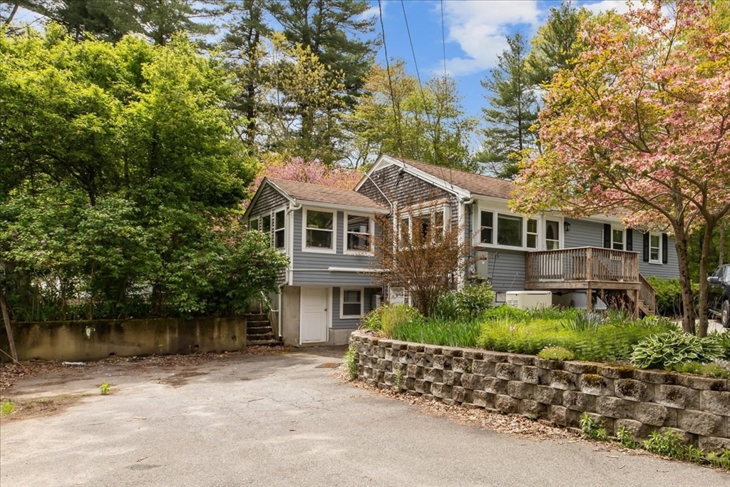 270 Franklin St