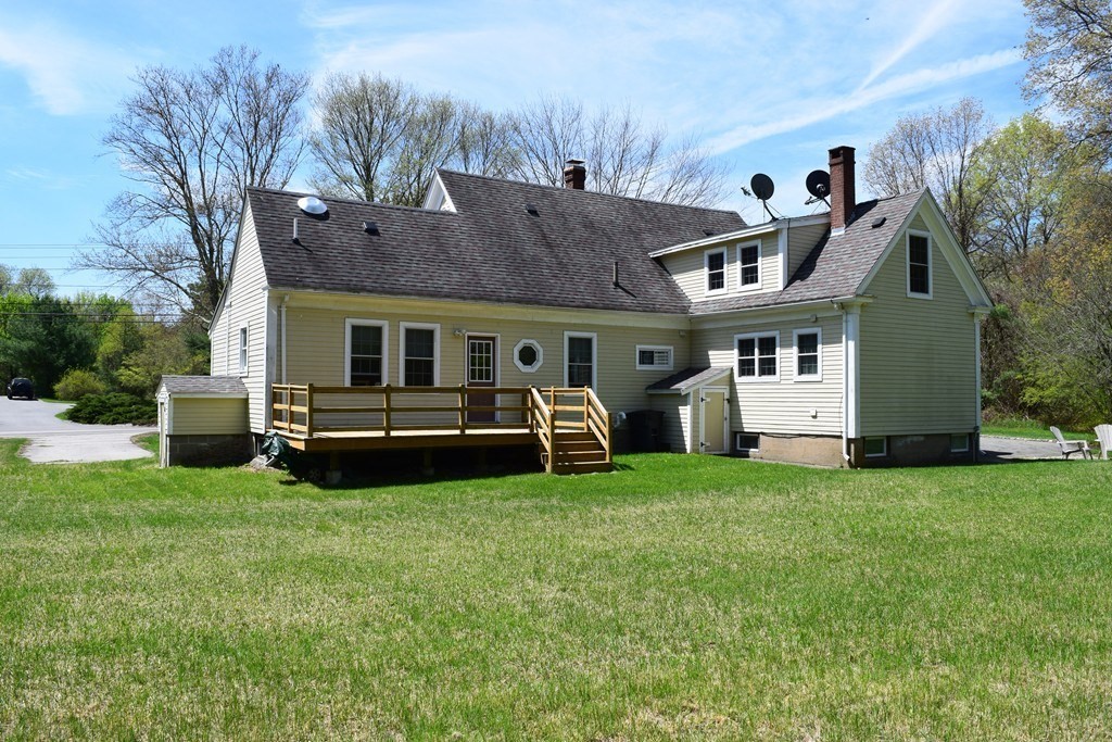 44 Pine St
