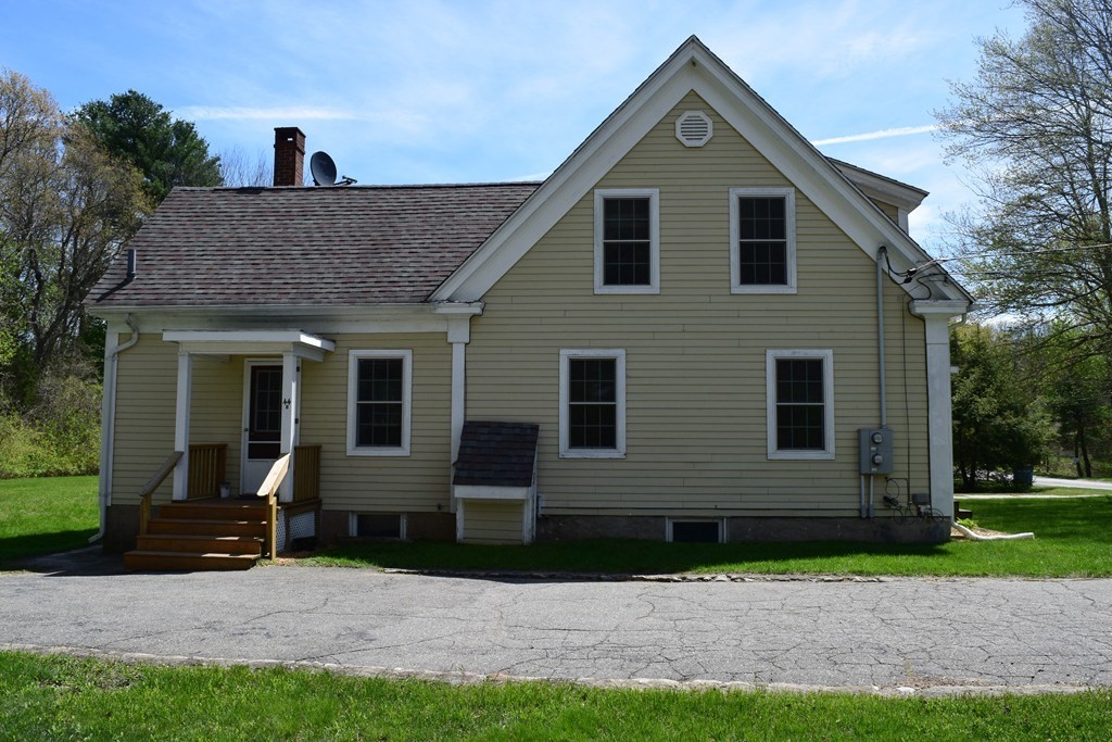44 Pine St