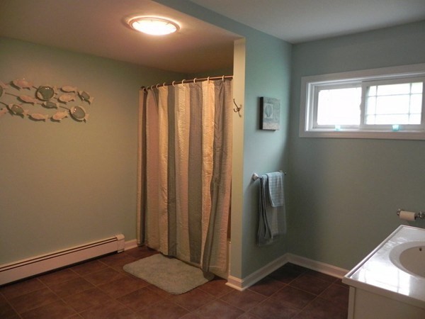 44 Pine St