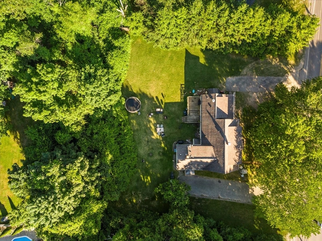 44 Pine St