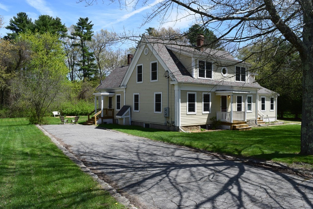 44 Pine St