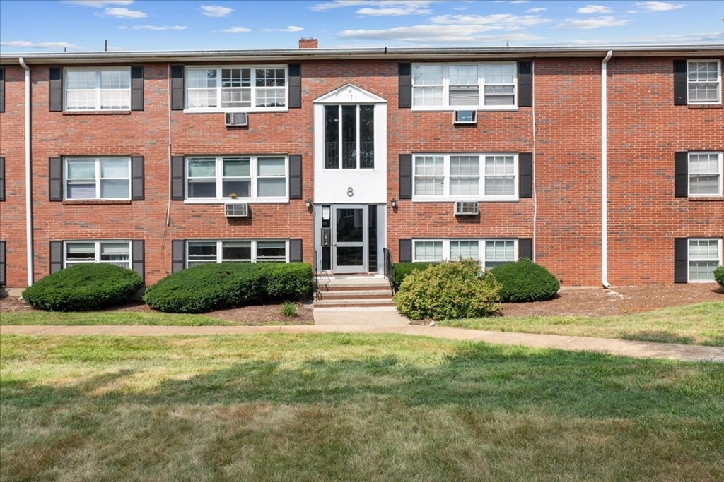 8 Tara Drive Unit 1