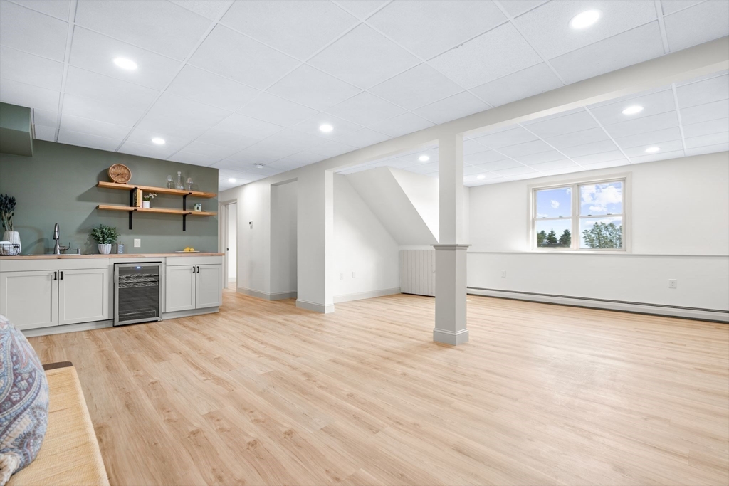 16 Pine St