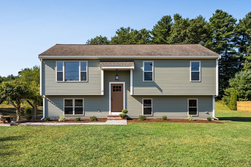 16 Pine St