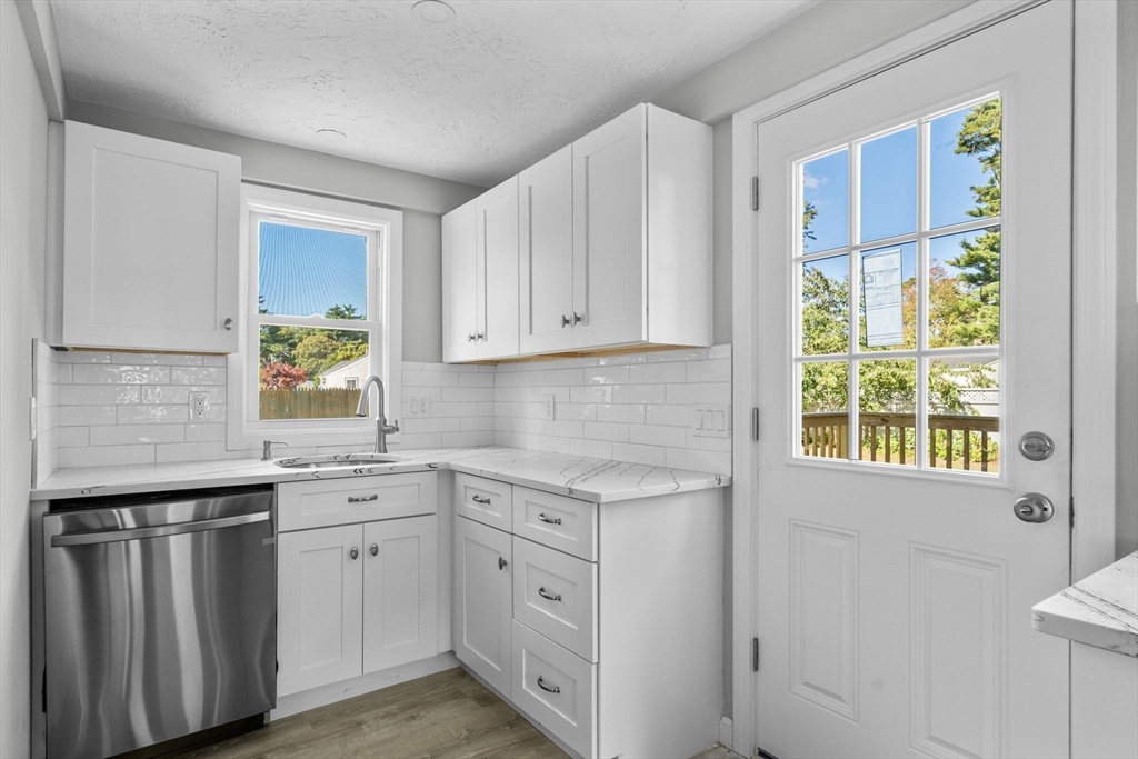 22 Cedar Dr