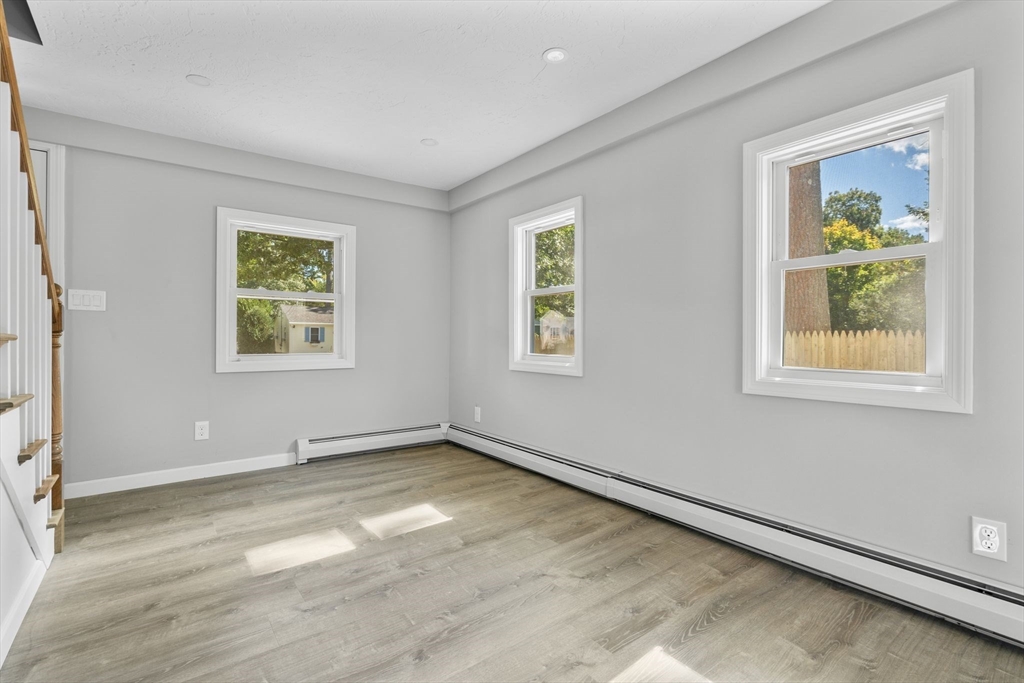 22 Cedar Dr