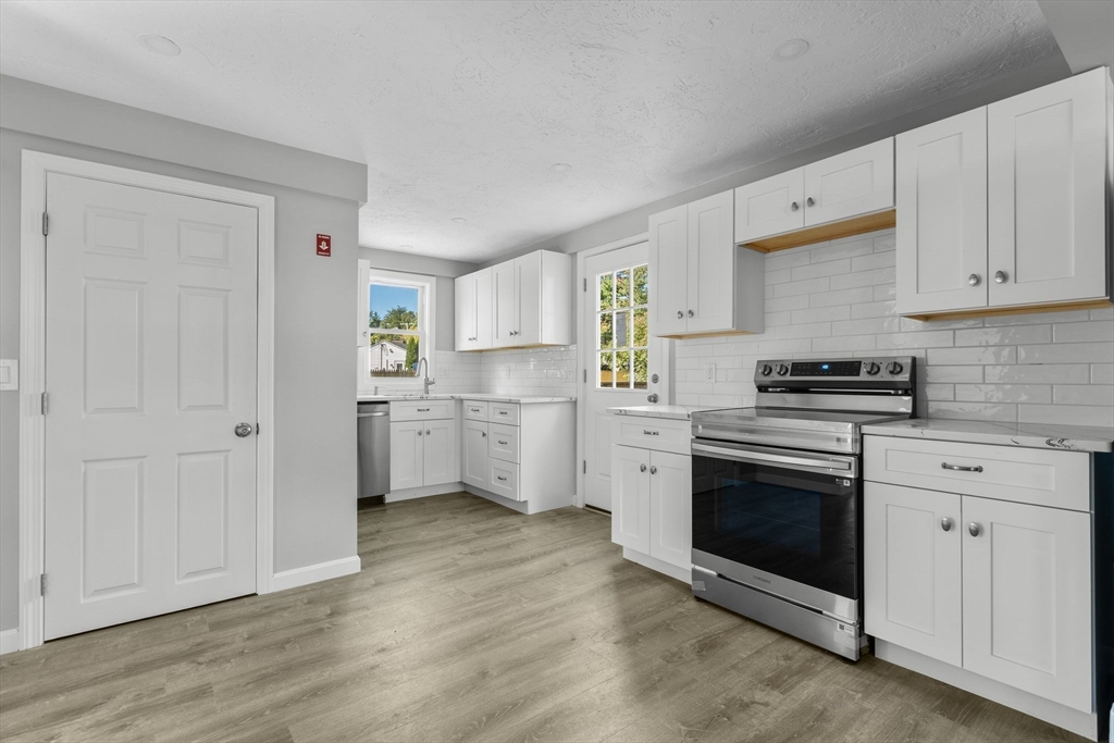 22 Cedar Dr
