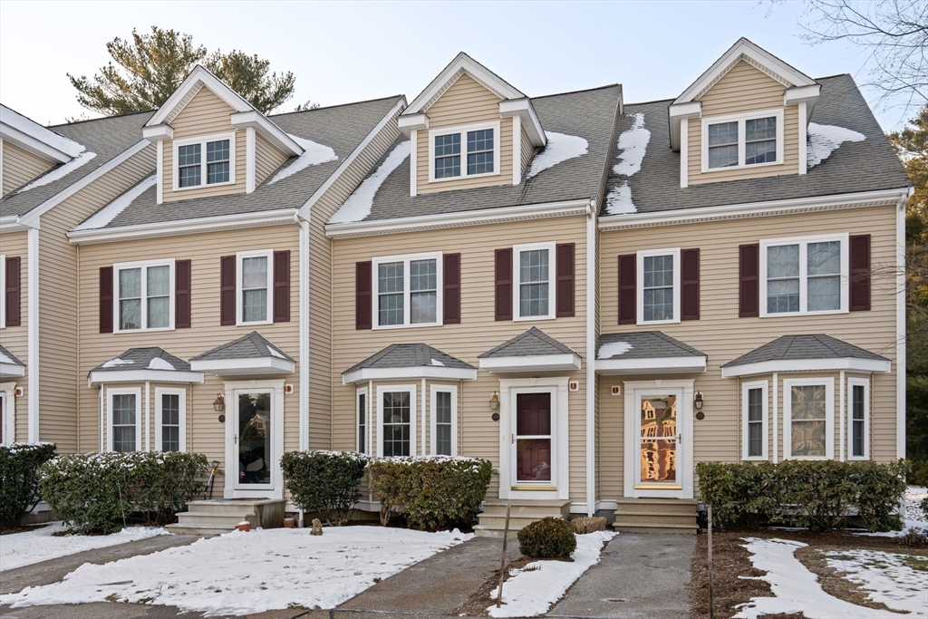30 Copper Lantern Ln # 30