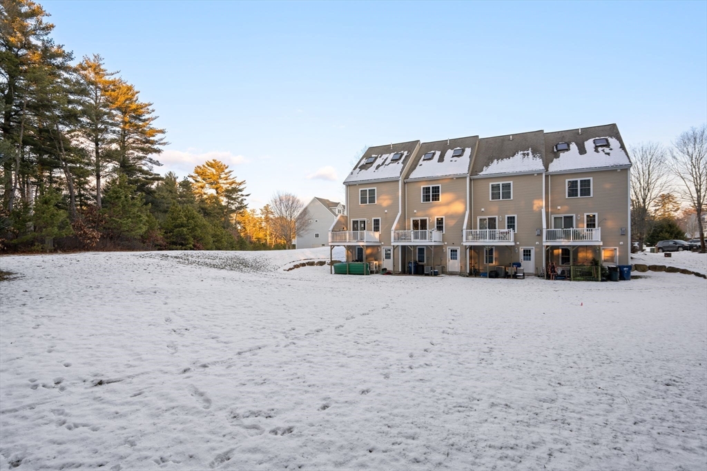 30 Copper Lantern Ln # 30