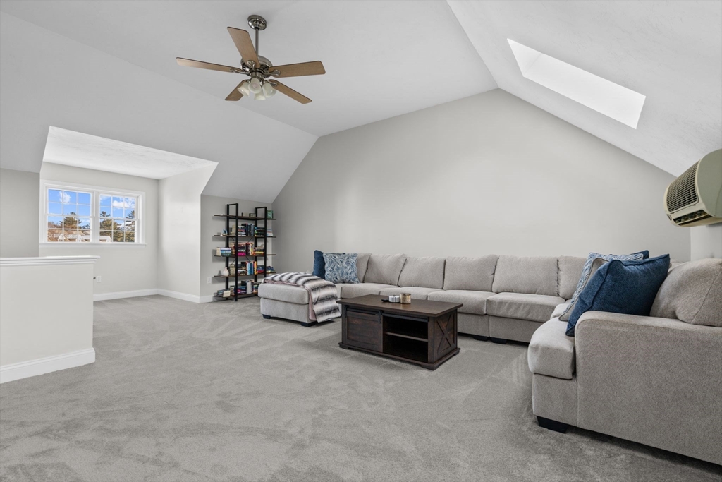 30 Copper Lantern Ln # 30