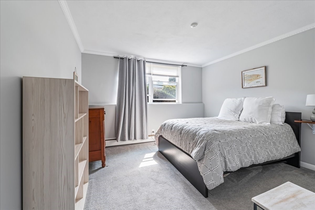 8 Tara Dr # 1