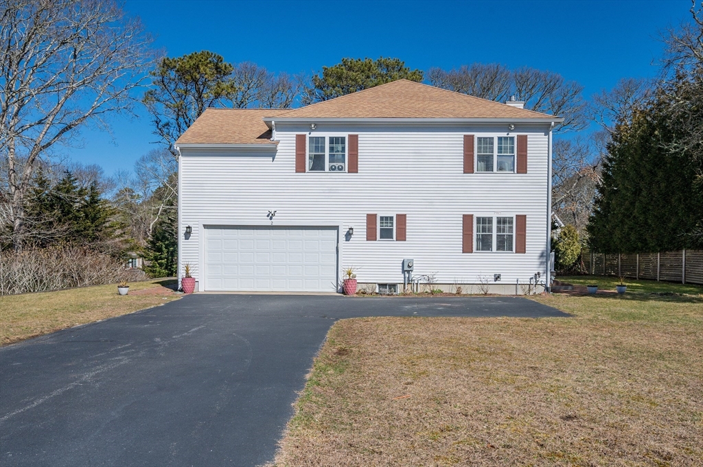 2 Centerville Ave