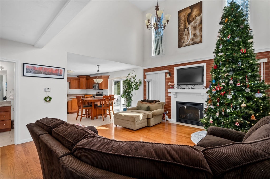 2 Centerville Ave