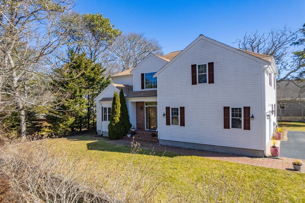 2 Centerville Ave