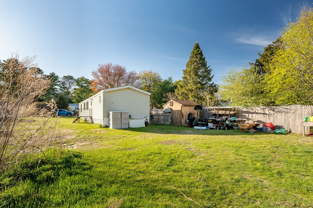 75 Kristen Ln