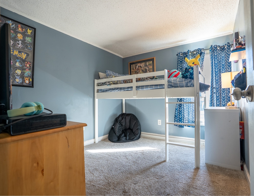75 Kristen Ln