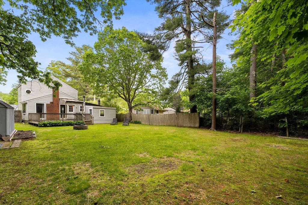 24 Oak Dr