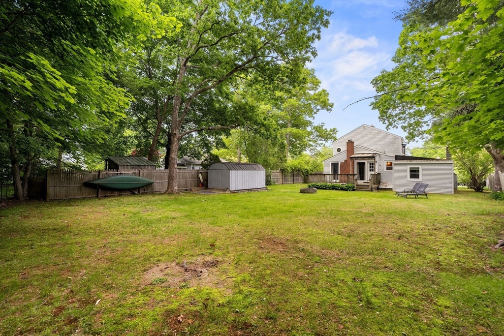 24 Oak Dr