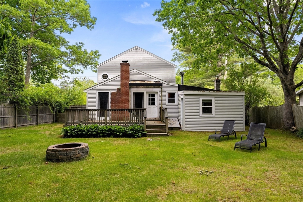 24 Oak Dr