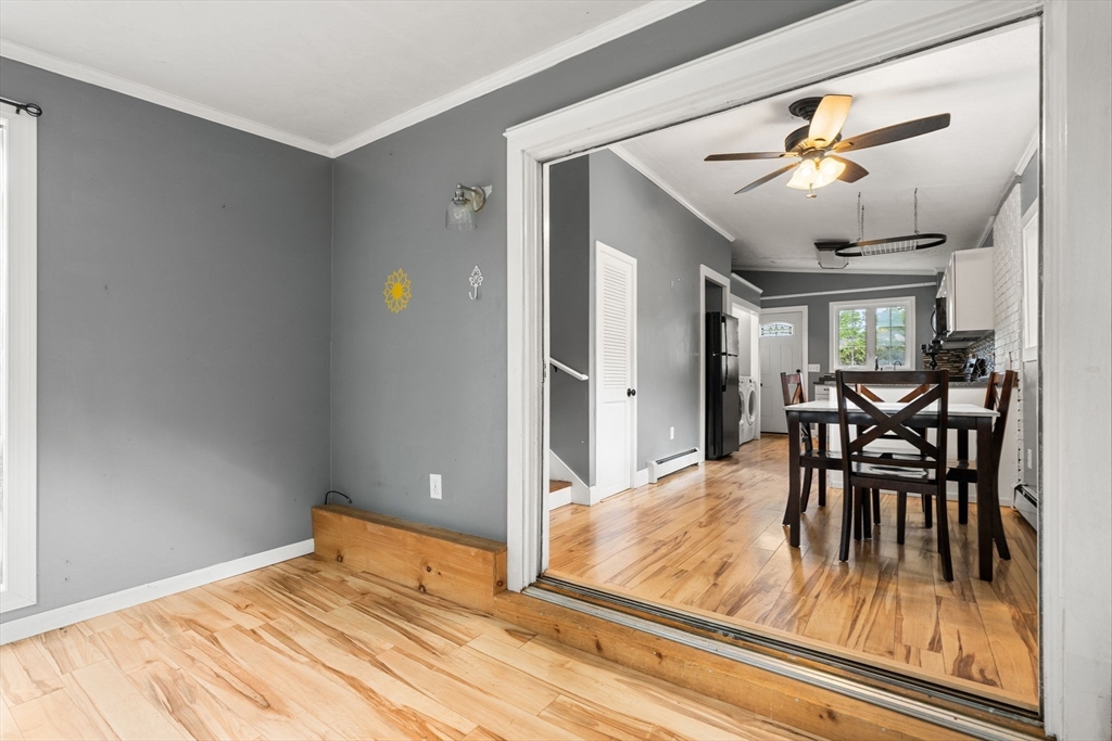 24 Oak Dr