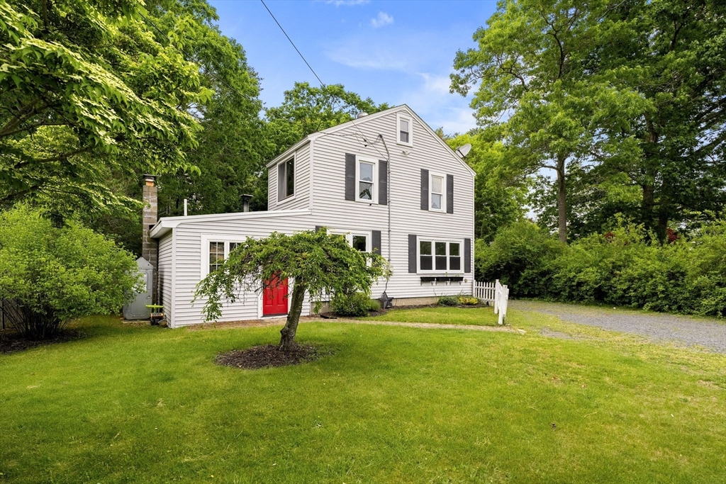 24 Oak Dr