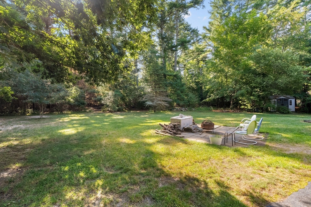 60 Canterbury Dr