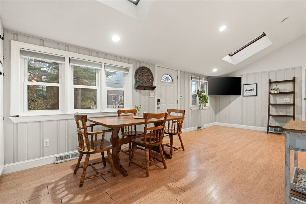 61 Cedar Dr