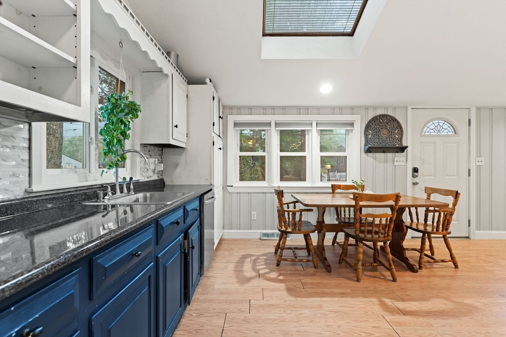 61 Cedar Dr
