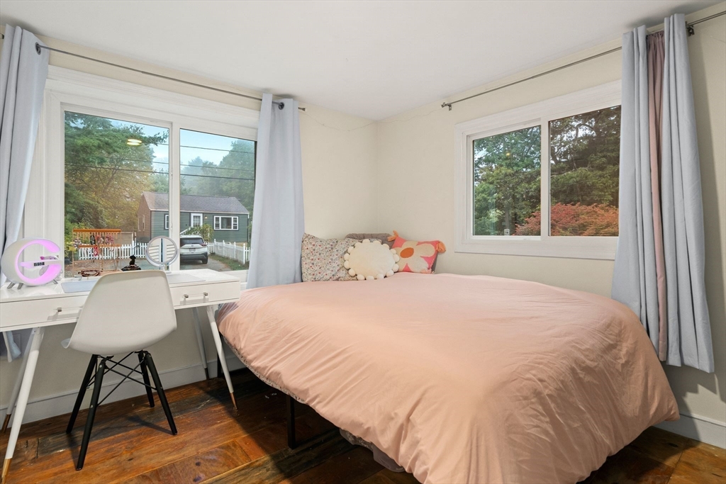 61 Cedar Dr