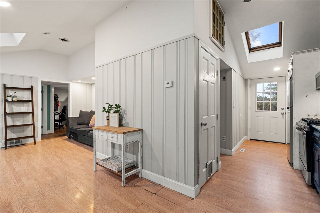 61 Cedar Dr