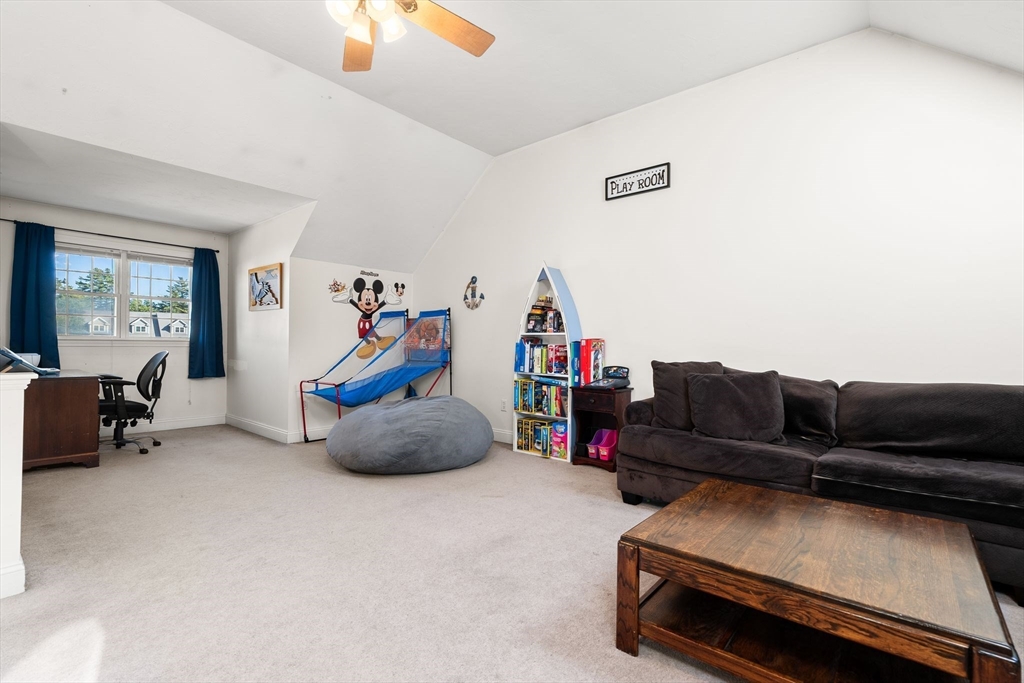 38 Copper Lantern Ln # 38