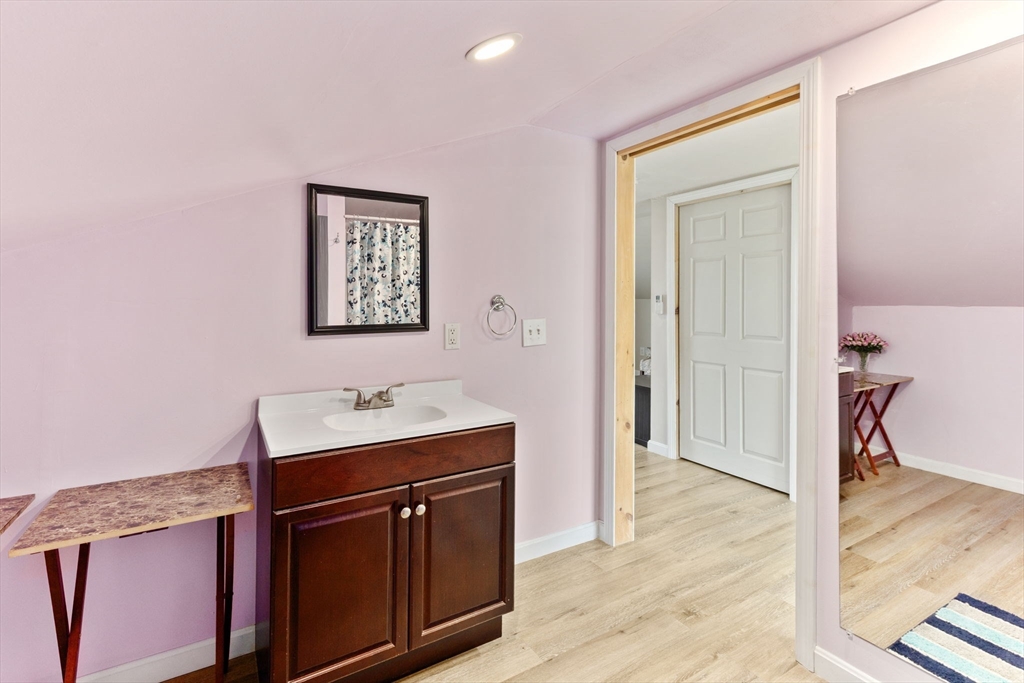136 Old Fall River Road