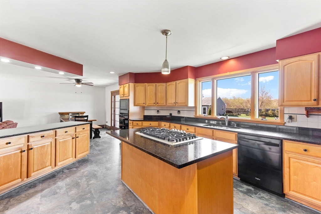 136 Old Fall River Road