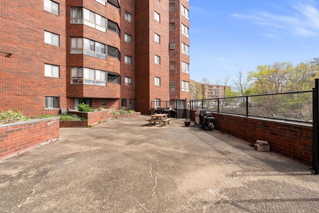 200 Burkhall St # 109
