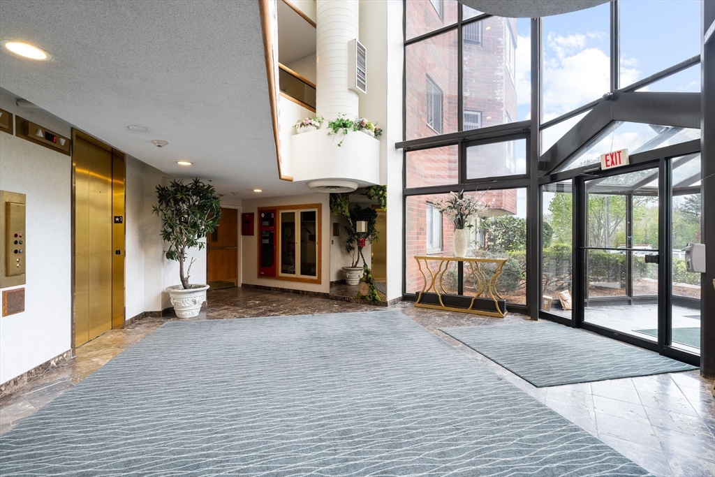 200 Burkhall St # 109