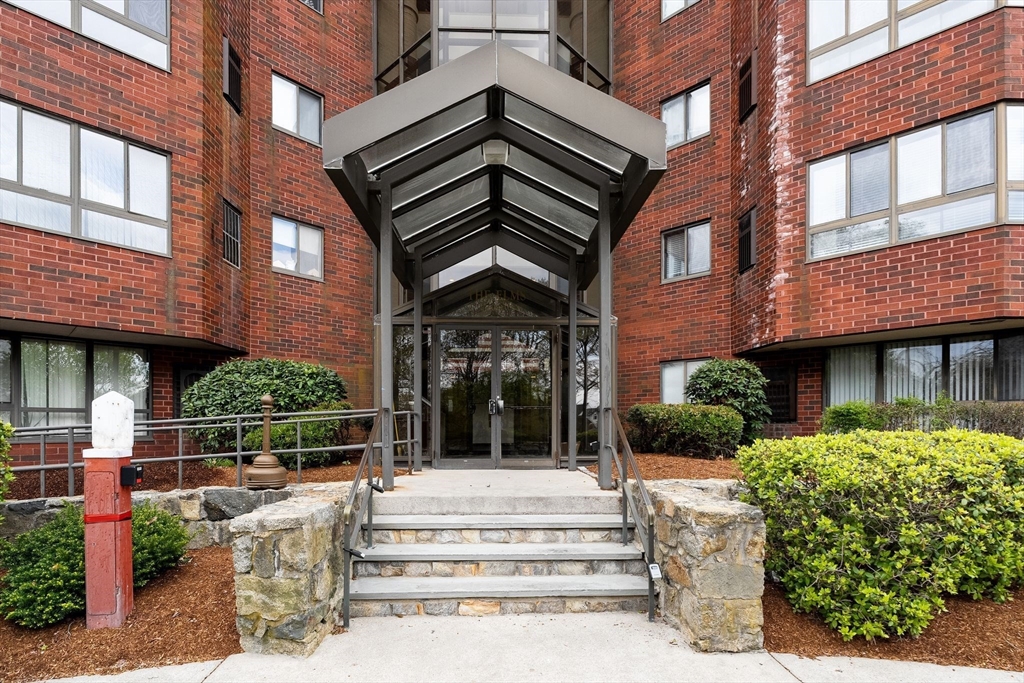 200 Burkhall St # 109