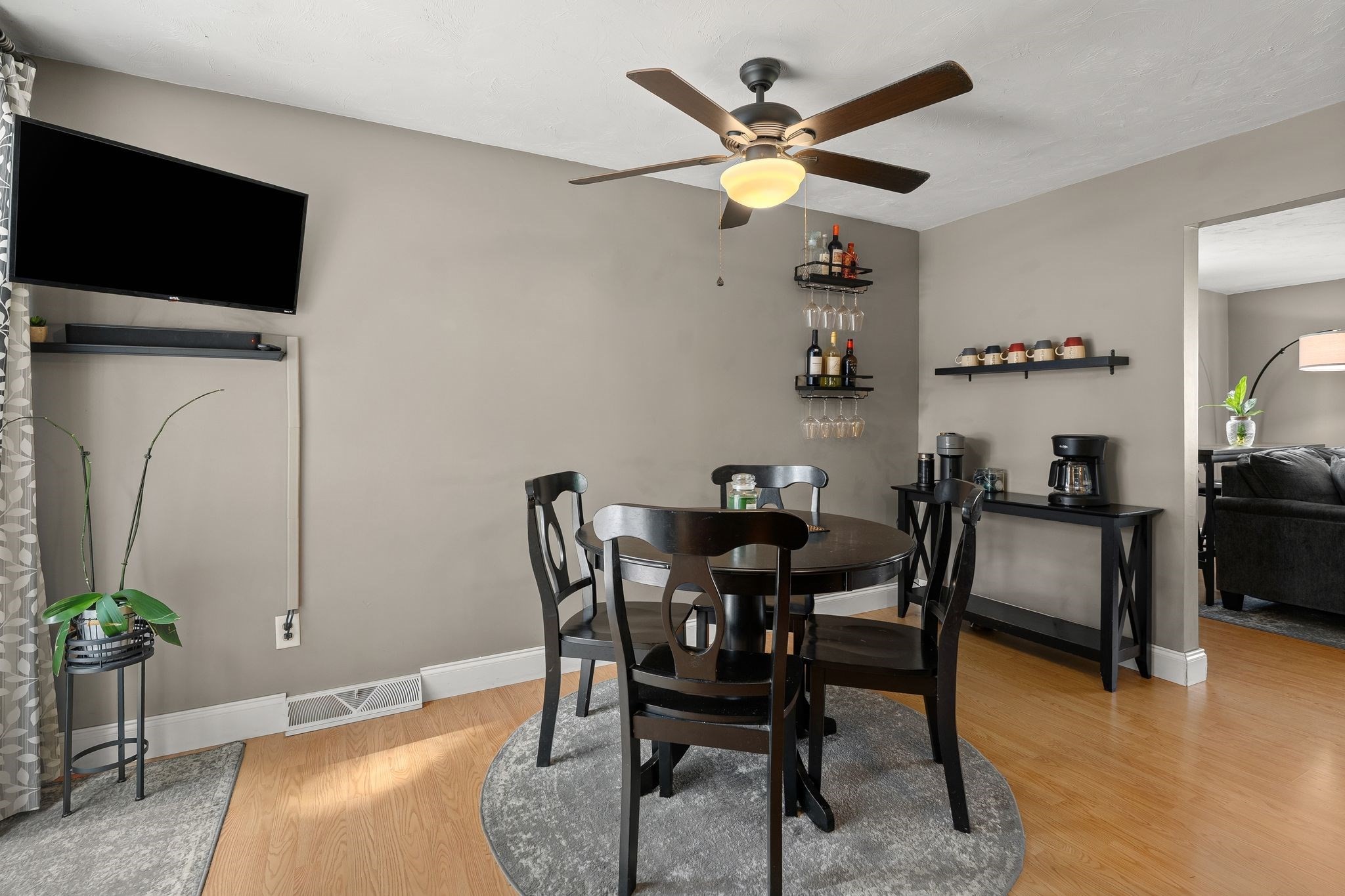 85 Baylies Rd # 2