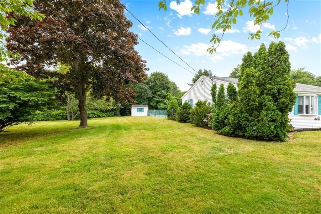 33 Homestead Ln