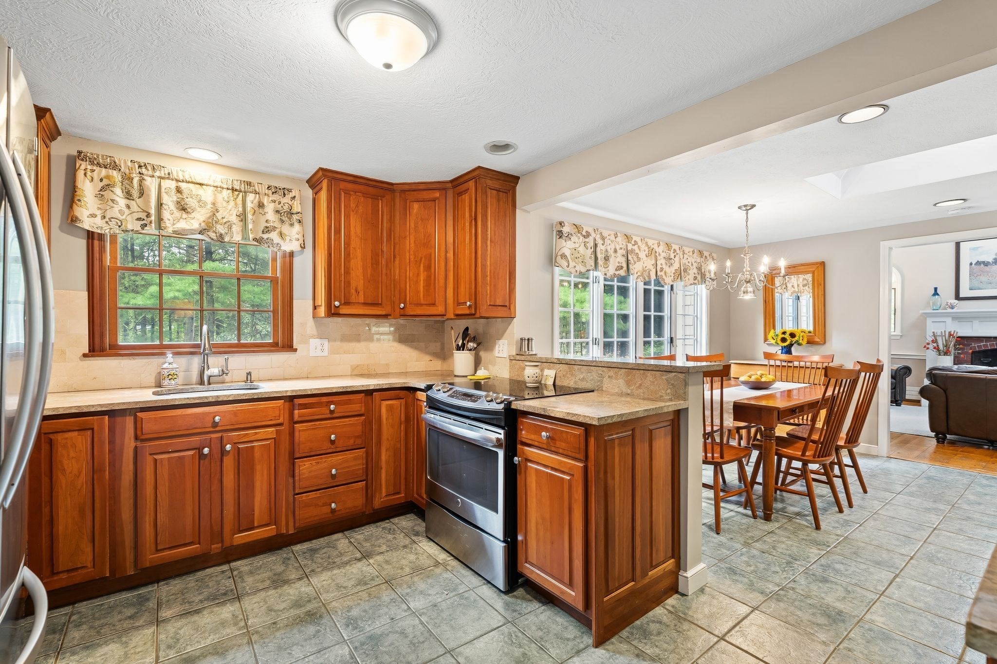28 Lady Slipper Cir