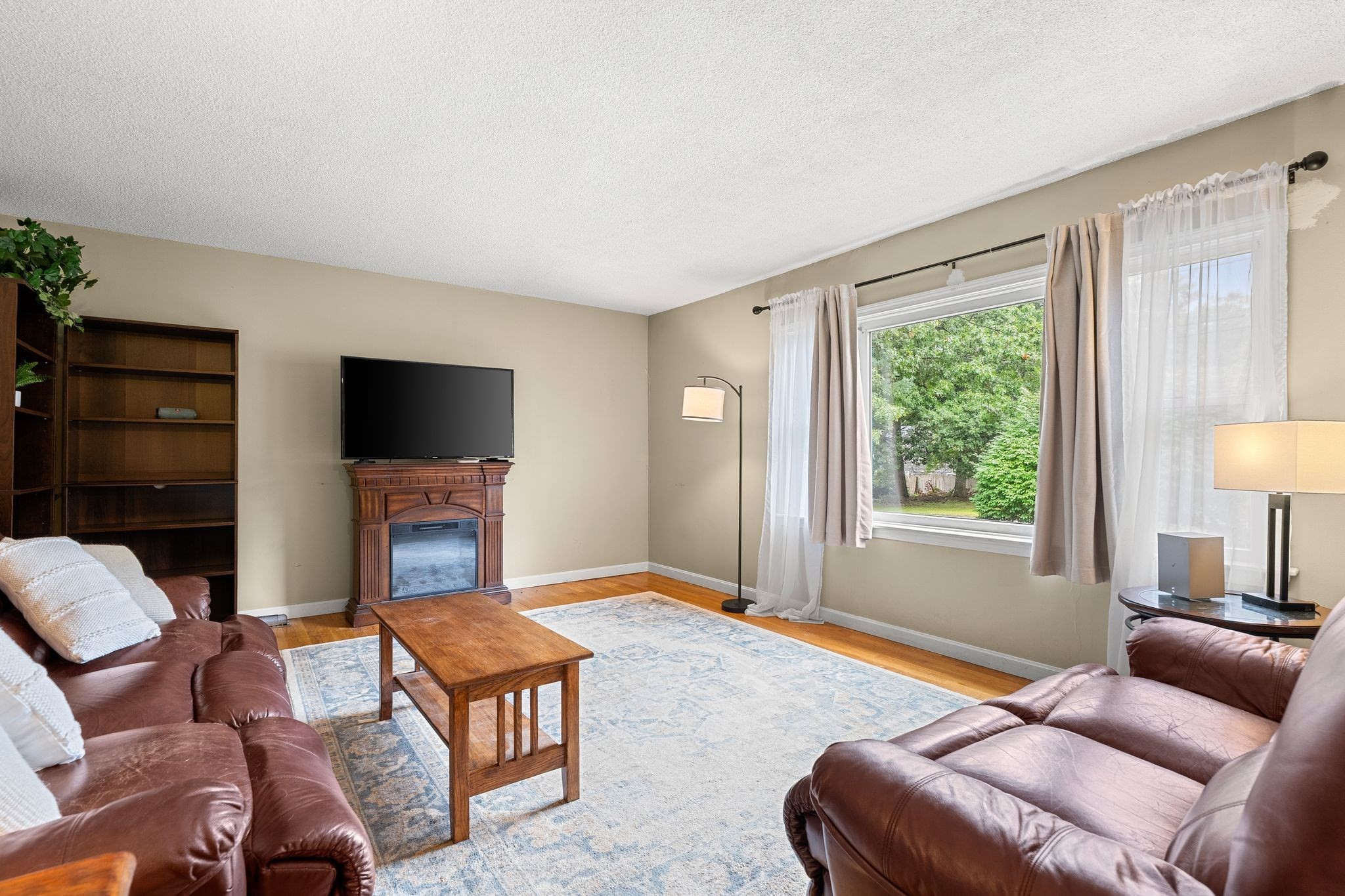 15 Liane Way