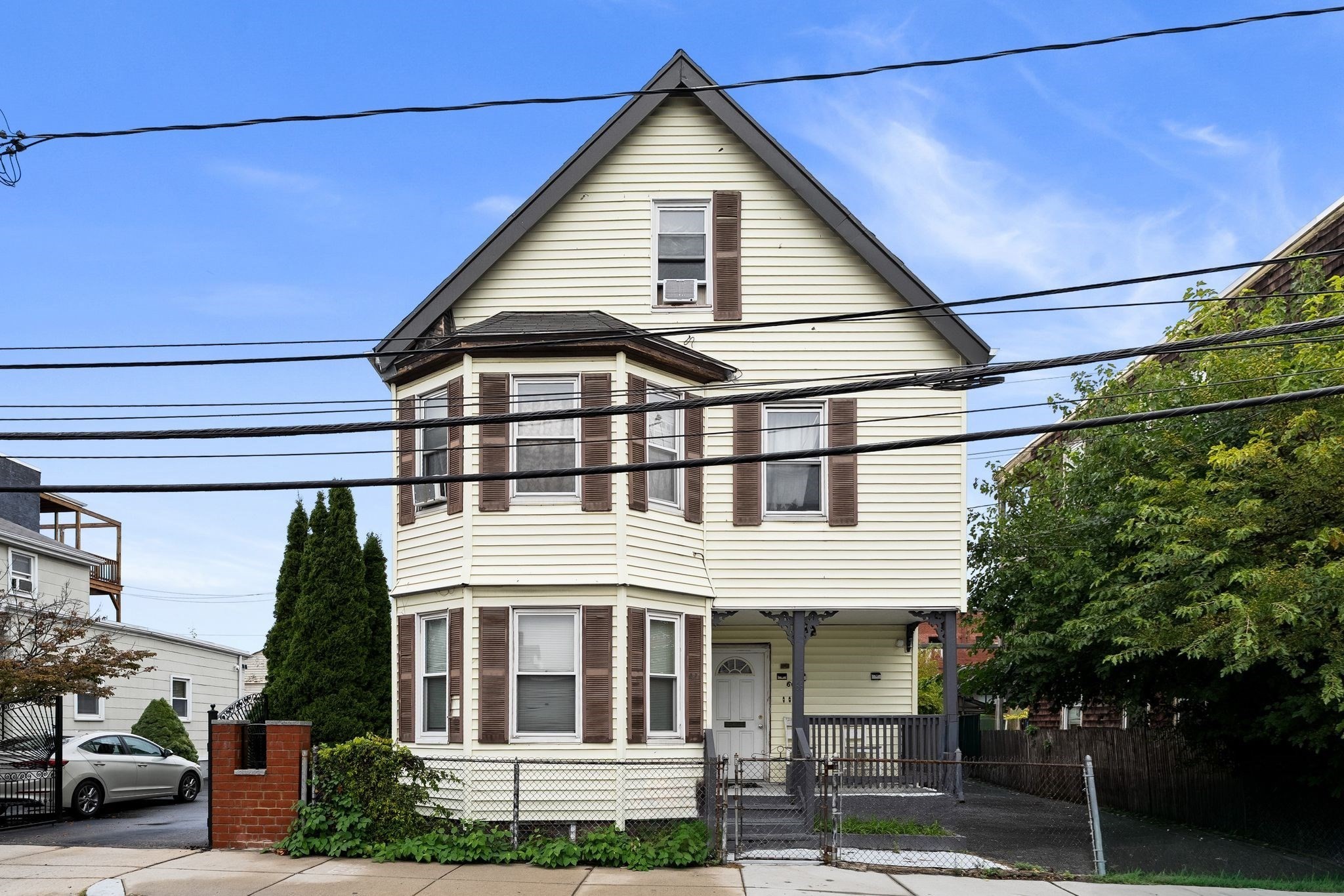 66 Burrell St